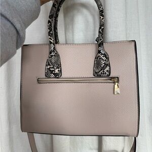 Tan snake skin pattern purse